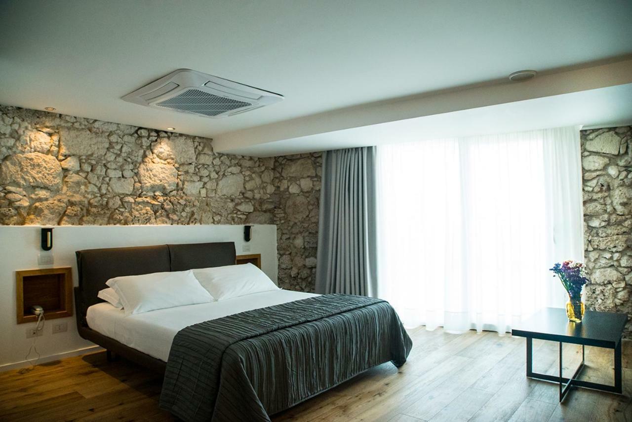 Re Dionisio Luxury Suites Szirakúza Kültér fotó